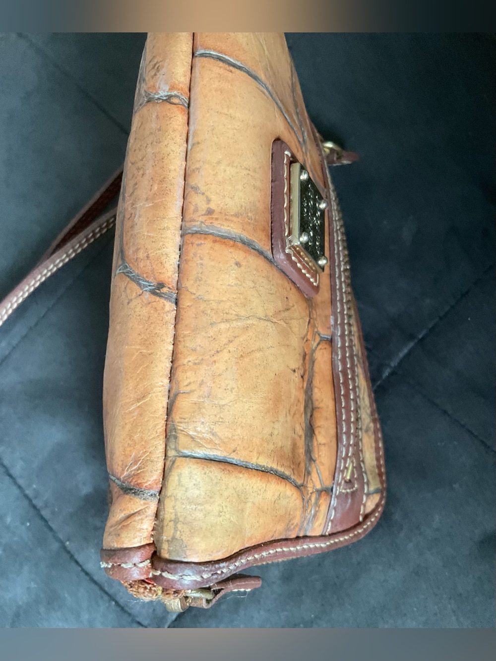 Dooney & Bourke Croc Embossed Vintage Wristlet Wallet Cognac Y2K - Picture 7 of 14